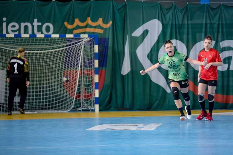 El pabellón Antonio Moreno de Las Remudas acoge este sábado el derbi canario / TA